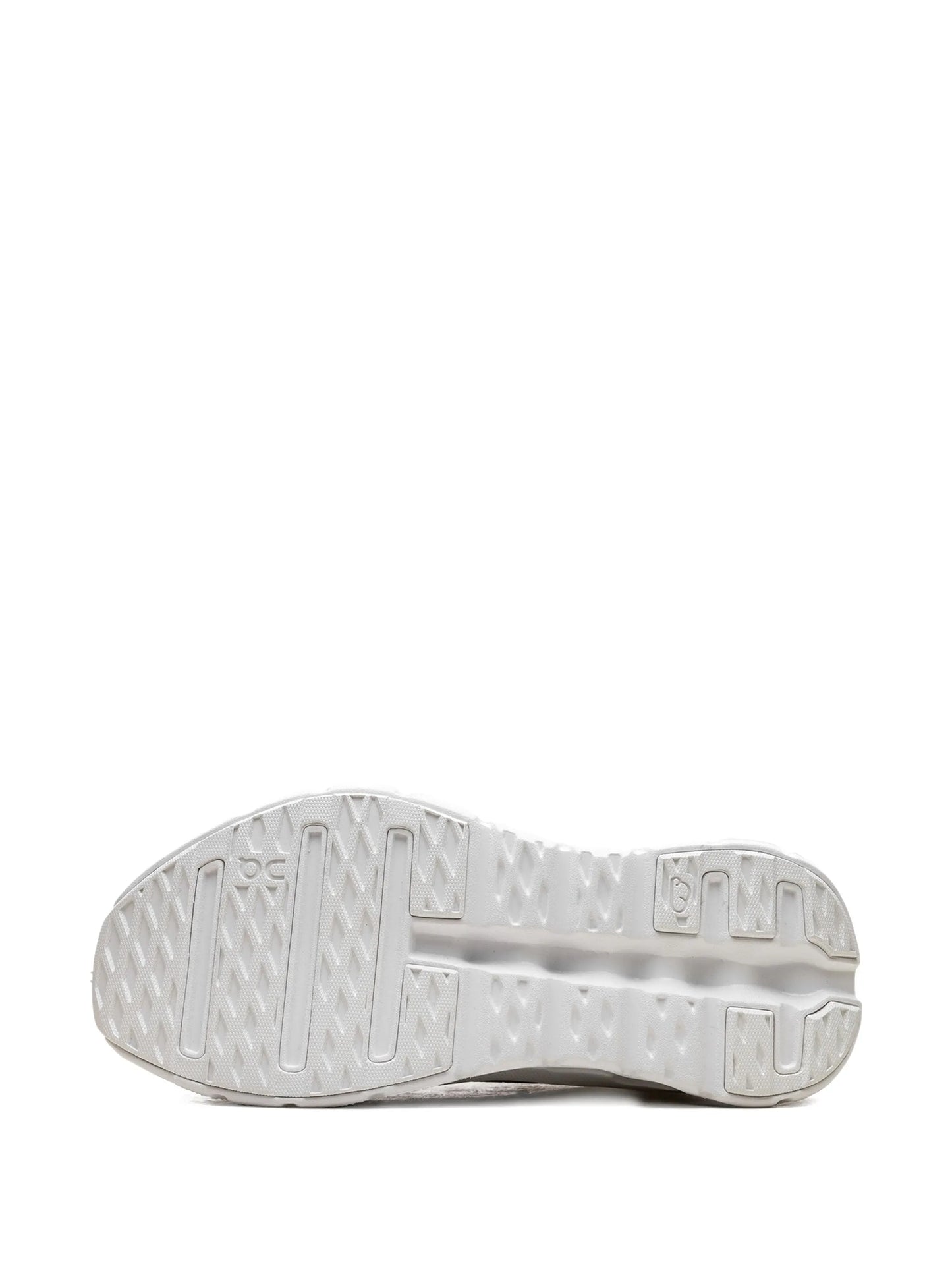 LOEWE x OnCloudtilt All White