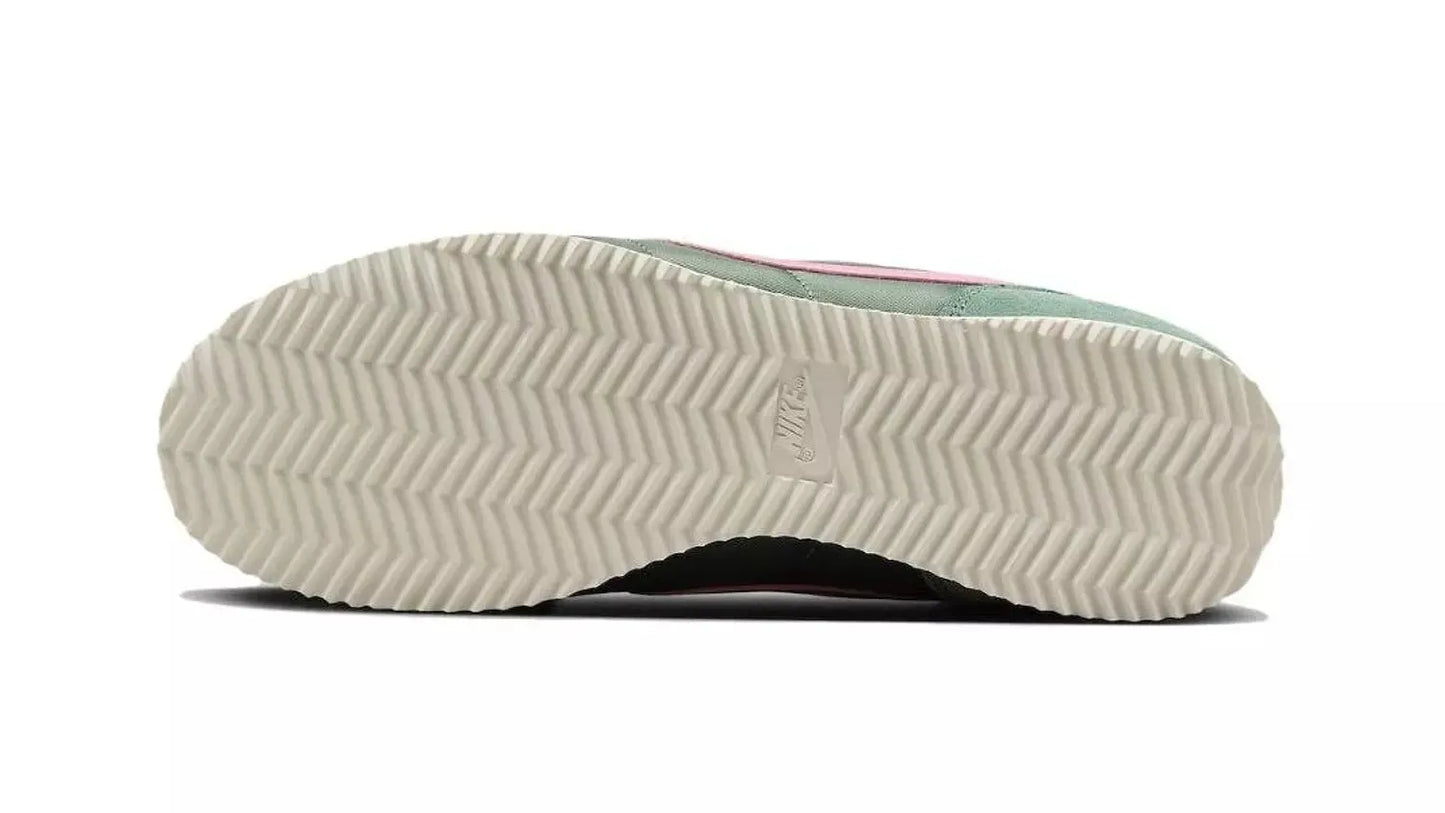 nike cortez - green pink