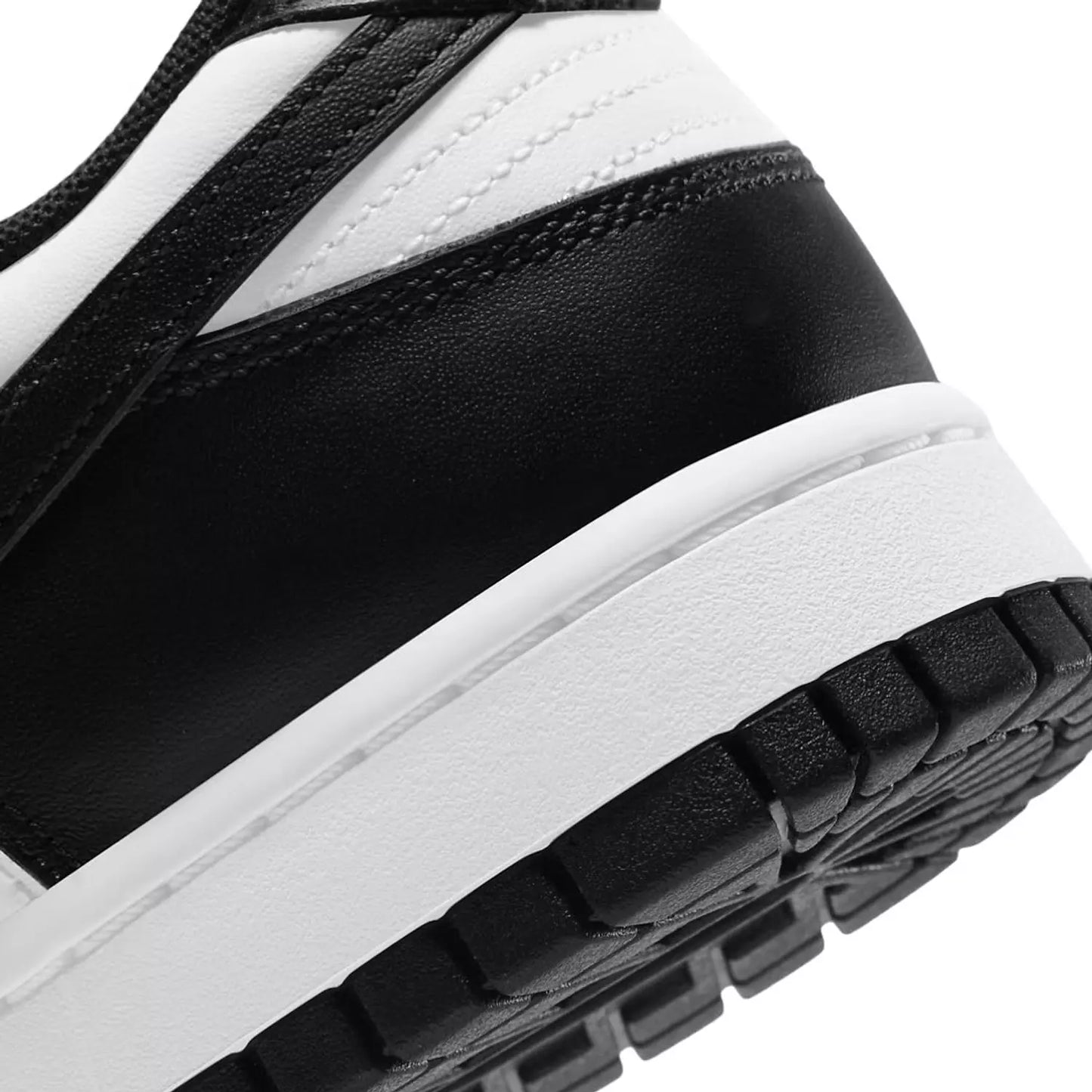 Nike SB dunk low panda - black white