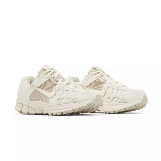 Nike Zoom Vomero 5 beige