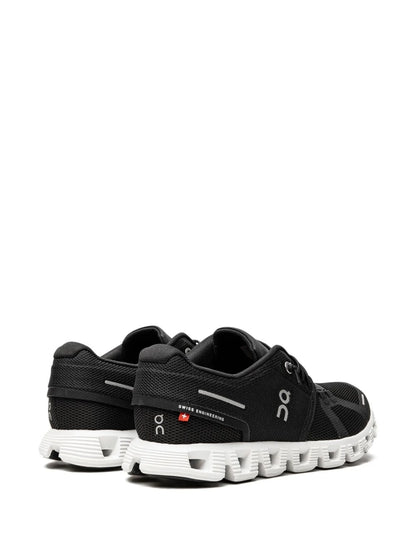 ON RUNNING CLOUD 5 BLACK WHITE