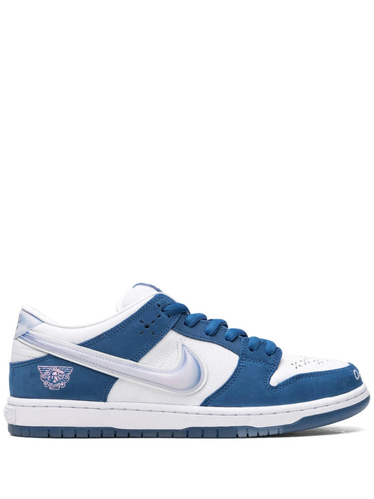 Nike dunk low SB x Born