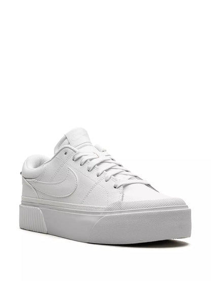 Nike Court triple white