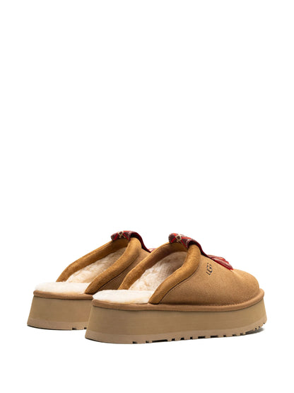 UGG Tazzle "Chestnut" slippers