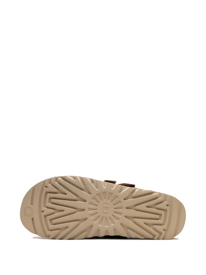 UGG Goldenstar "Chestnut" clogs
