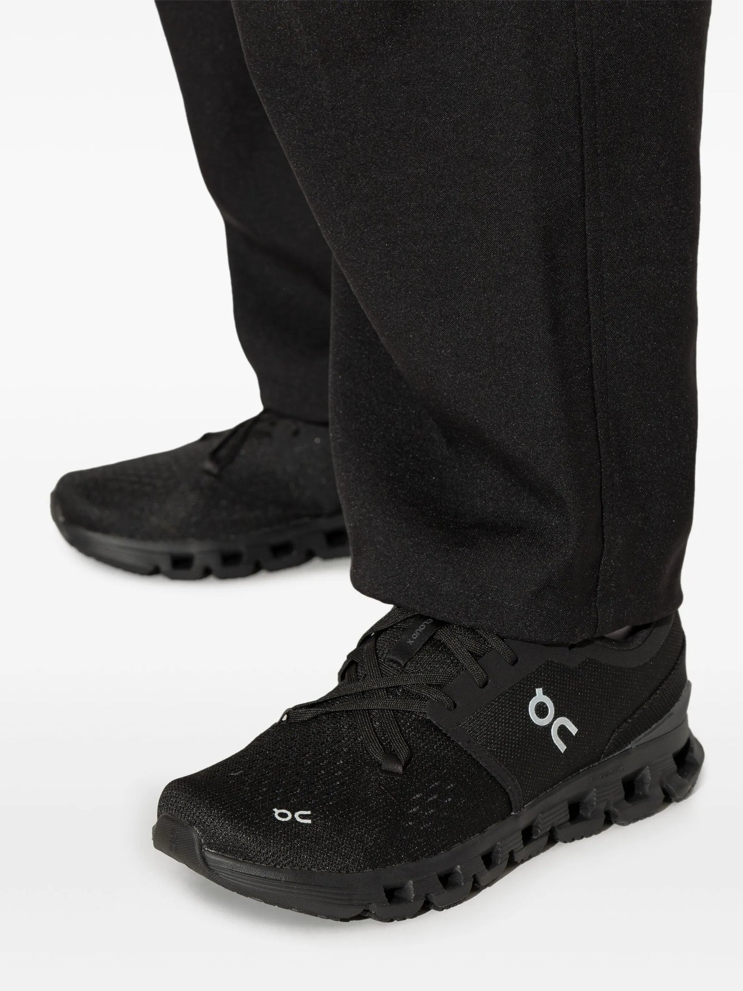 On Running Cloud X 4 sneakers in the Black Eclipse colorway