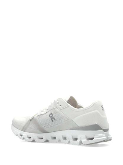 On Running Cloud X 4 AD White Wolf