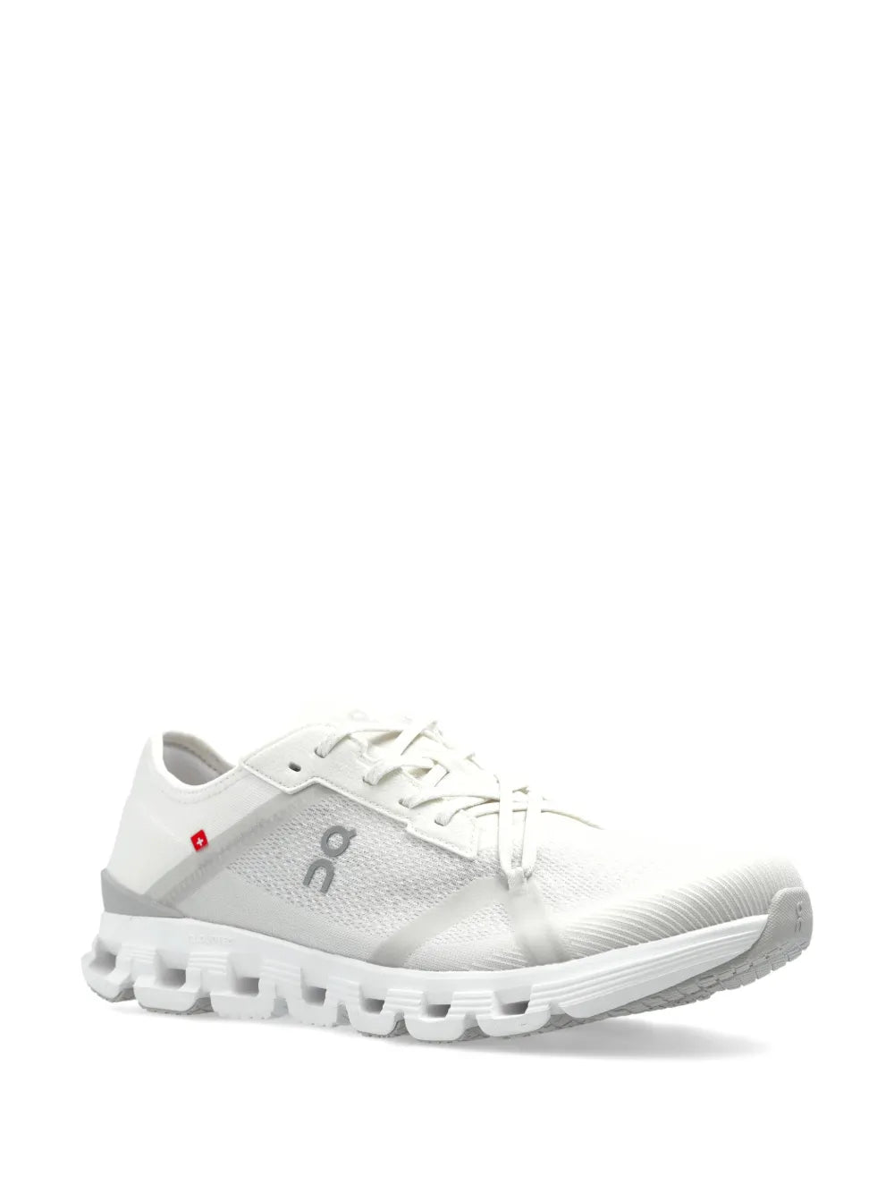 On Running Cloud X 4 AD White Wolf