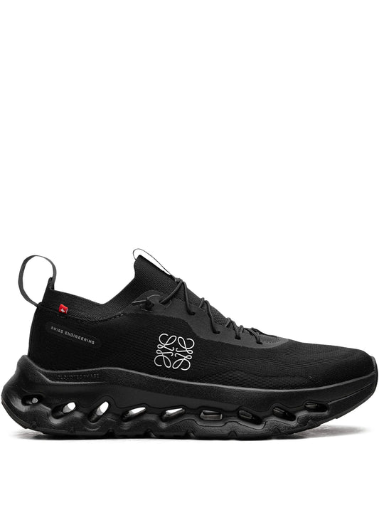 LOEWE x OnCloudtilt All Black