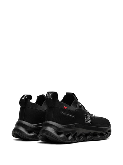 LOEWE x OnCloudtilt All Black