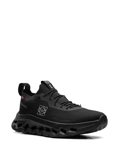 LOEWE x OnCloudtilt All Black