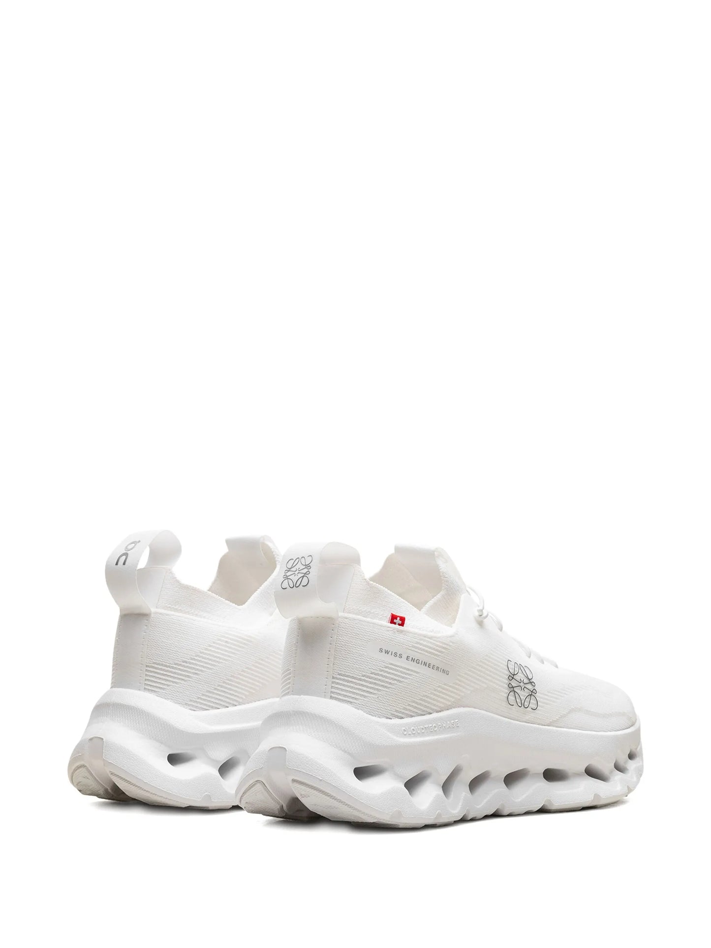 LOEWE x OnCloudtilt All White