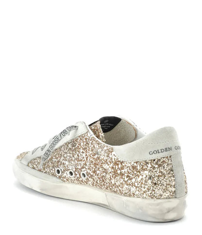 Golden   Goose   Women's   Superstar   Glitter   Low   Top   Sneakers   in   gold