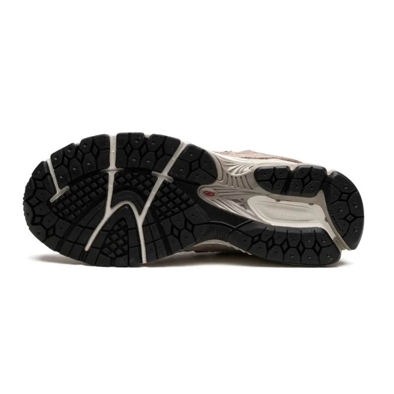 New Balance 2002R Protection – Pack Black Grey