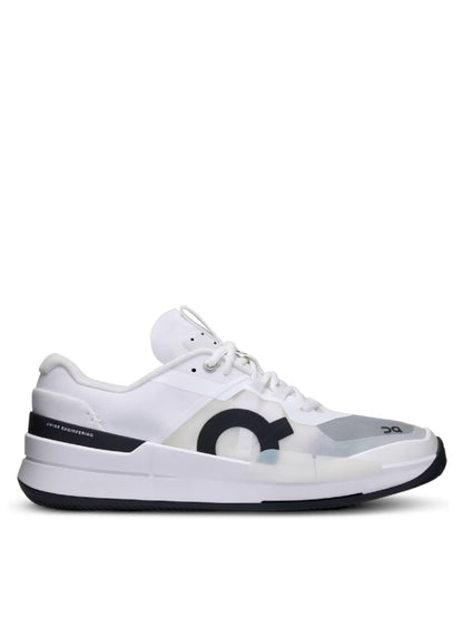 On The Roger Pro 2 “White / Black”