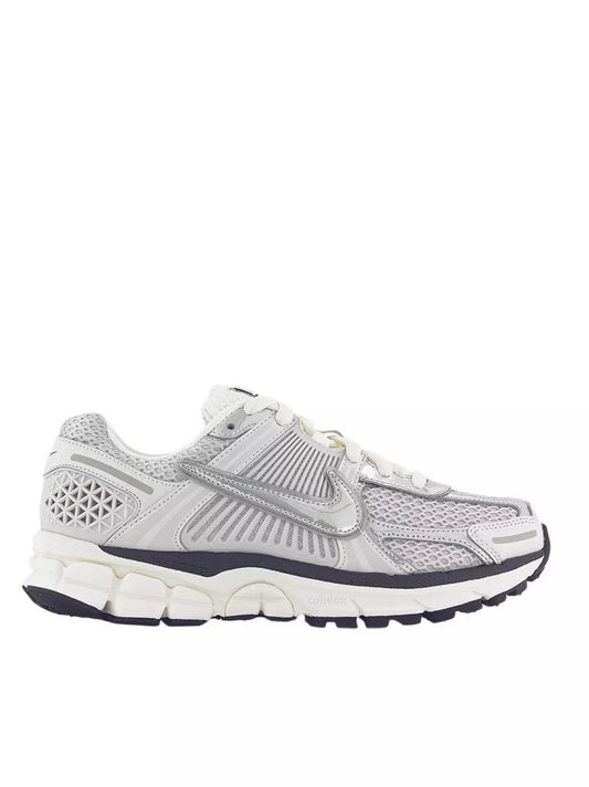 Nike Women's Zoom Vomero 5