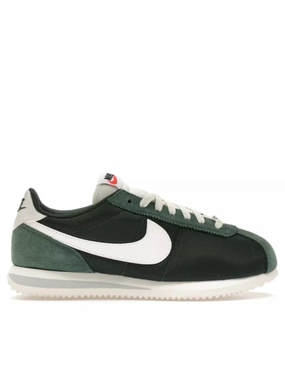 nike cortez - green white