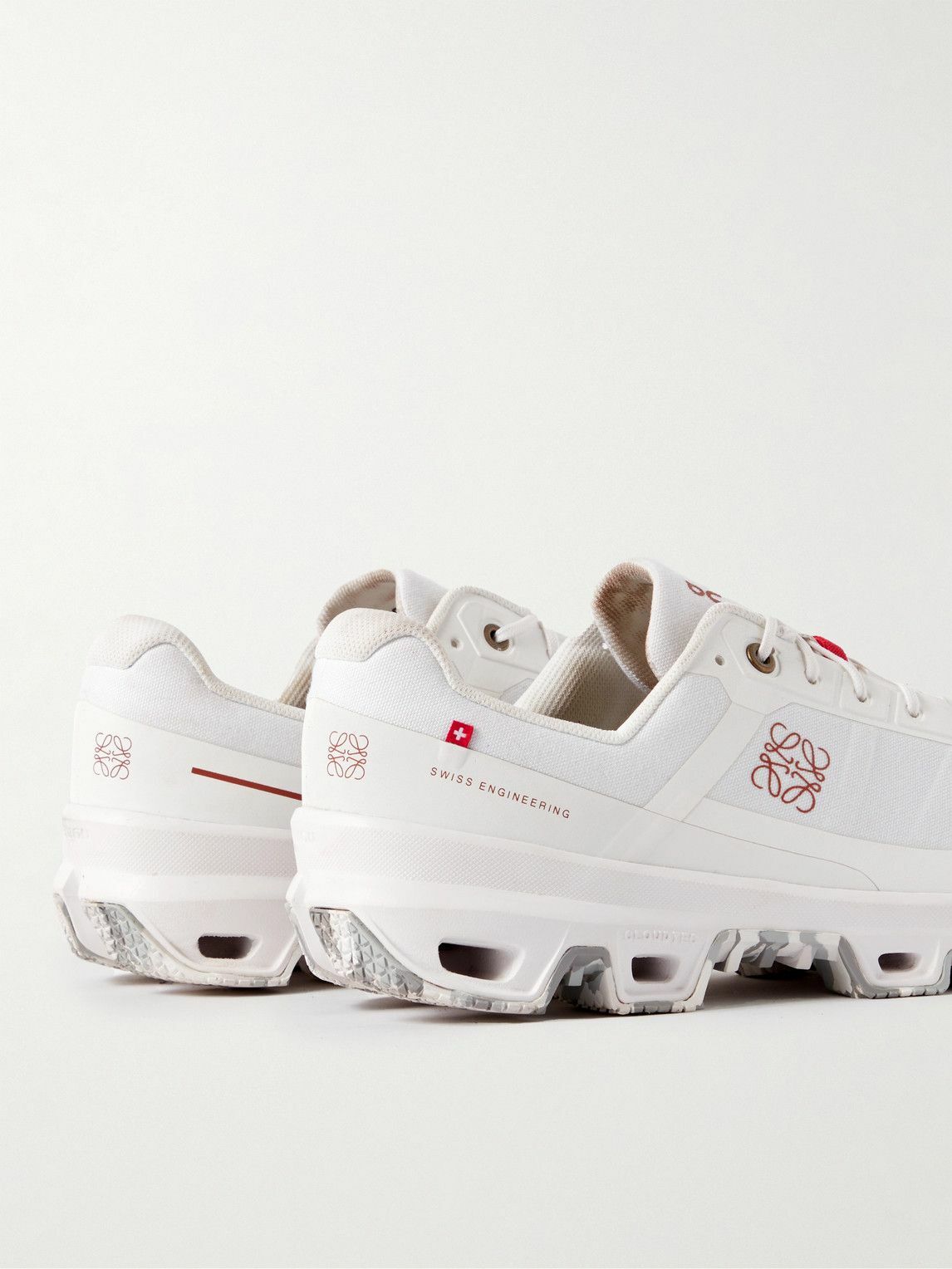 ON Cloud LOEWE x Venture White