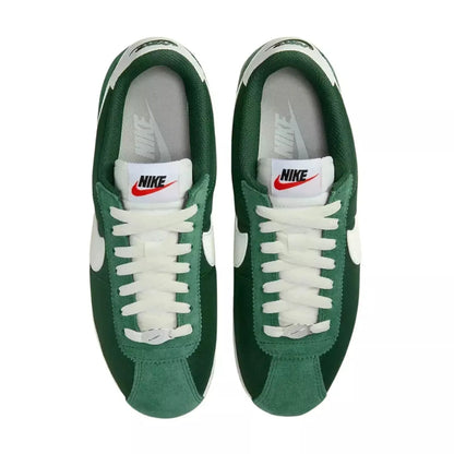 nike cortez - green white