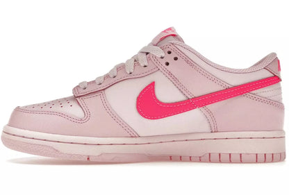 Nike sb dunk low triple Pink