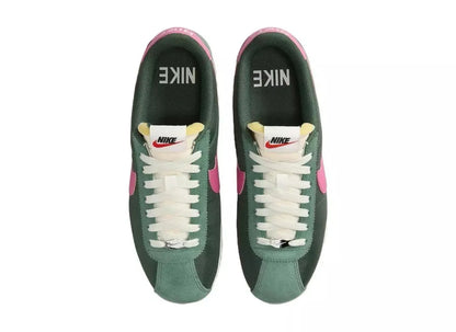 nike cortez - green pink