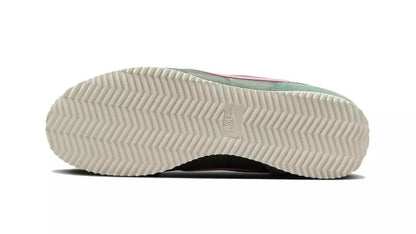 nike cortez - green pink